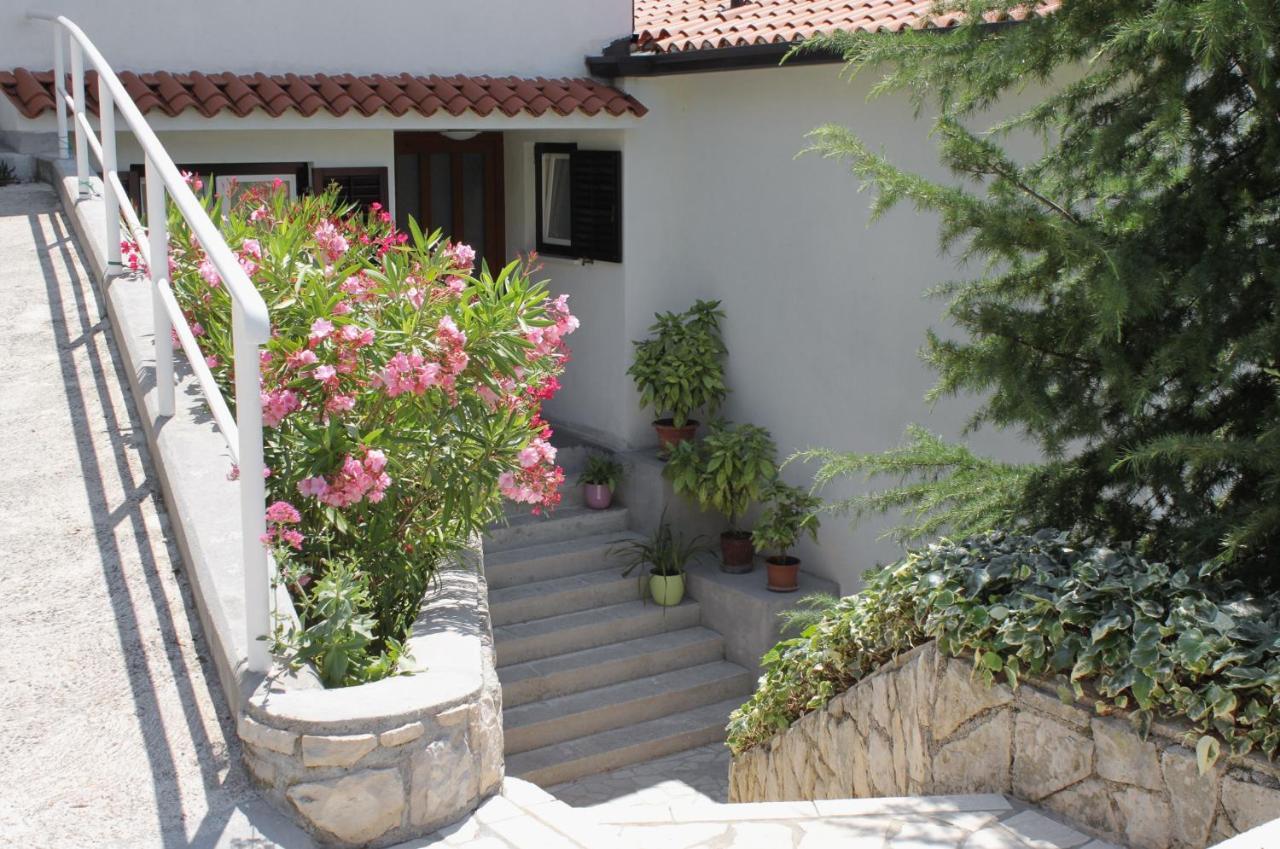 Apartments With A Parking Space Rabac, Labin - 2340 Exterior foto